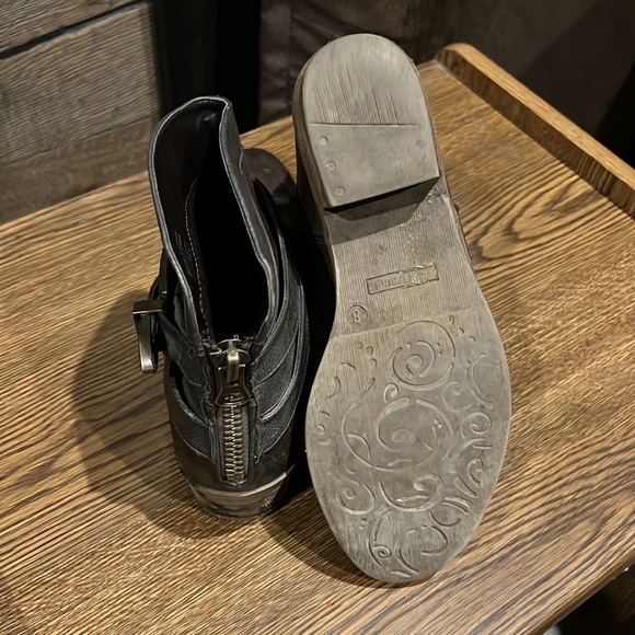 Cowboy Booties - Picture 6 of 6